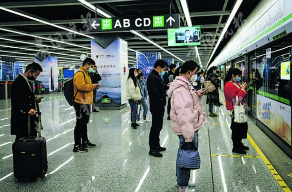 “1例本土確診”沸騰了整個(gè)西安 疫情當(dāng)下 公車上班族該如何做好個(gè)人防護(hù)？(圖12)